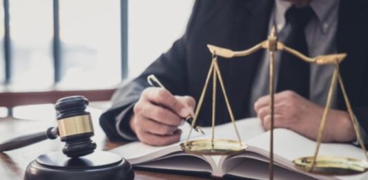 חשוב שיהיה מי שעומד לצדך